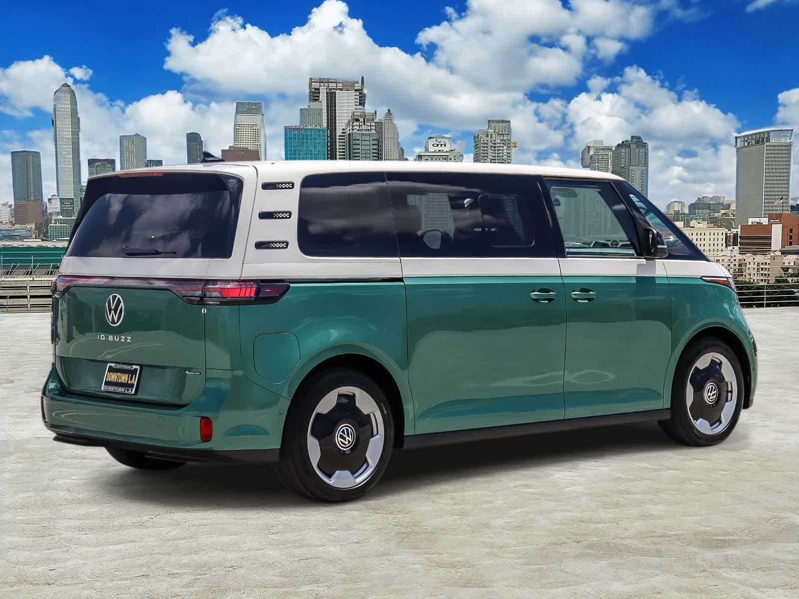 Thumbnail: 2025 Volkswagen ID.Buzz - 4