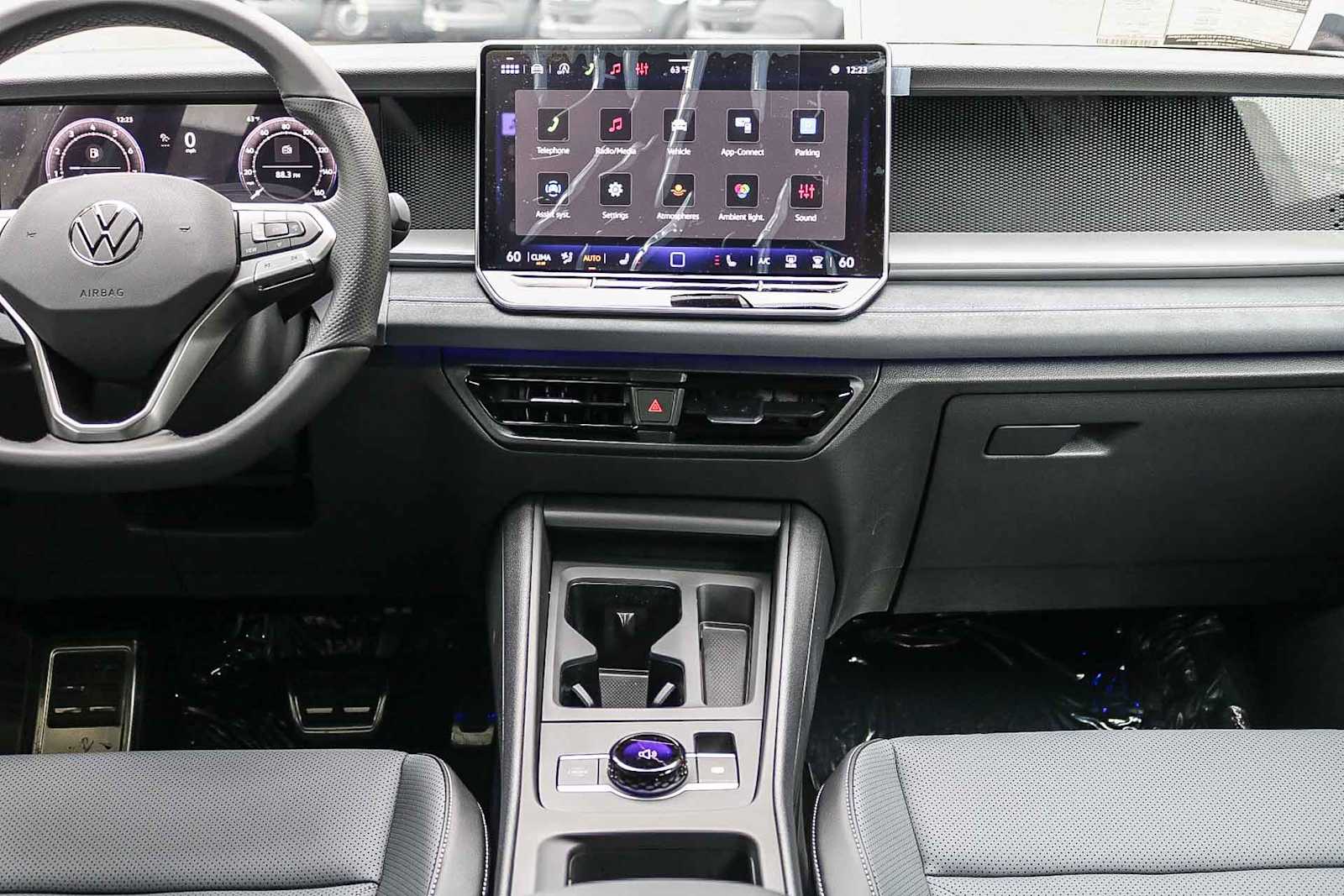 Thumbnail: 2026 Volkswagen Tiguan - 14