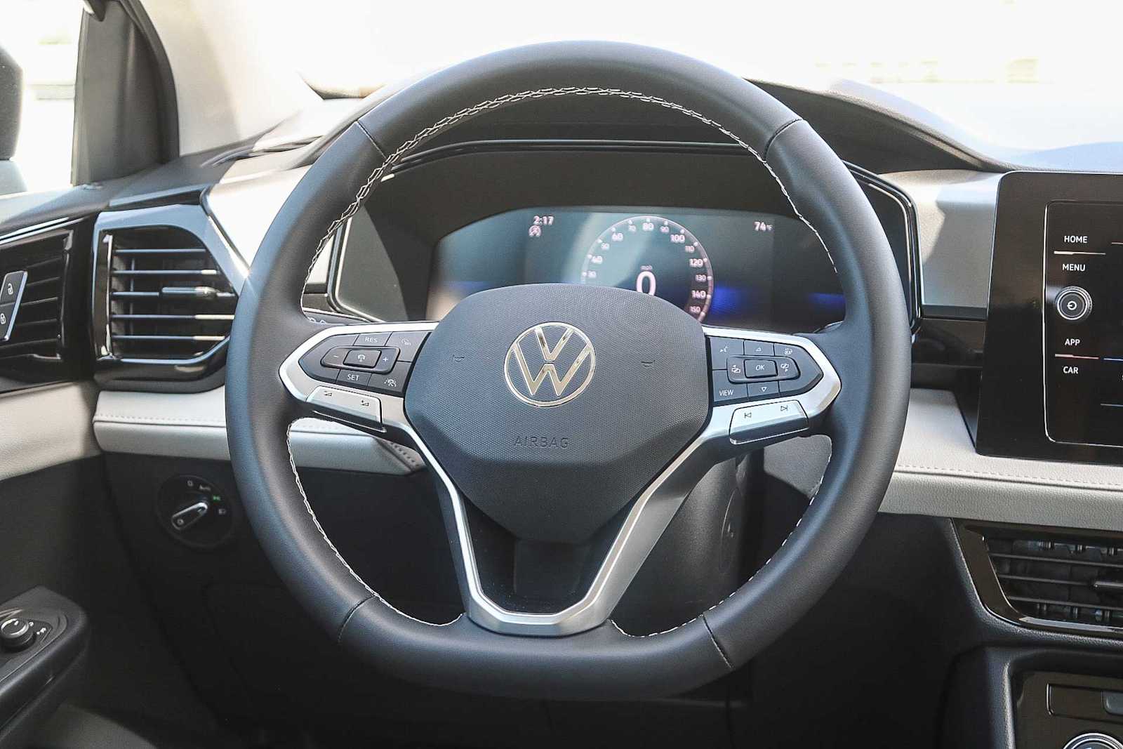Thumbnail: 2025 Volkswagen Taos - 15