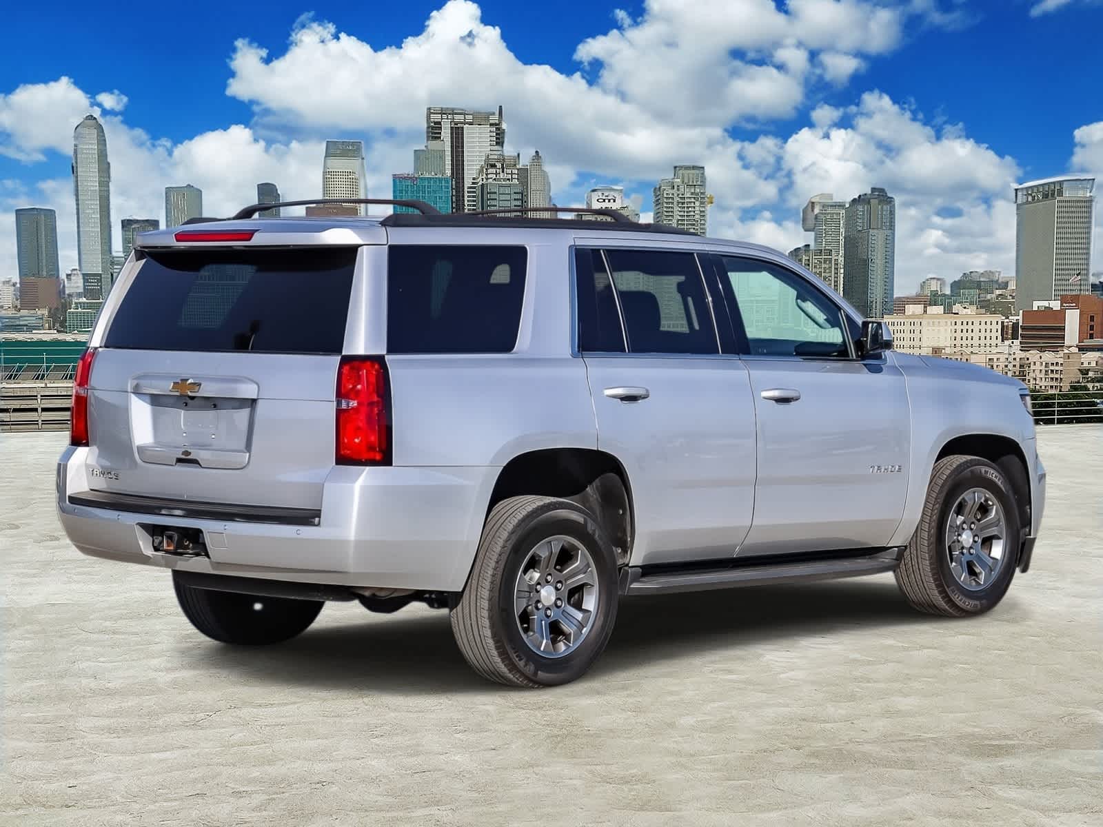 Thumbnail: 2020 Chevrolet Tahoe - 3
