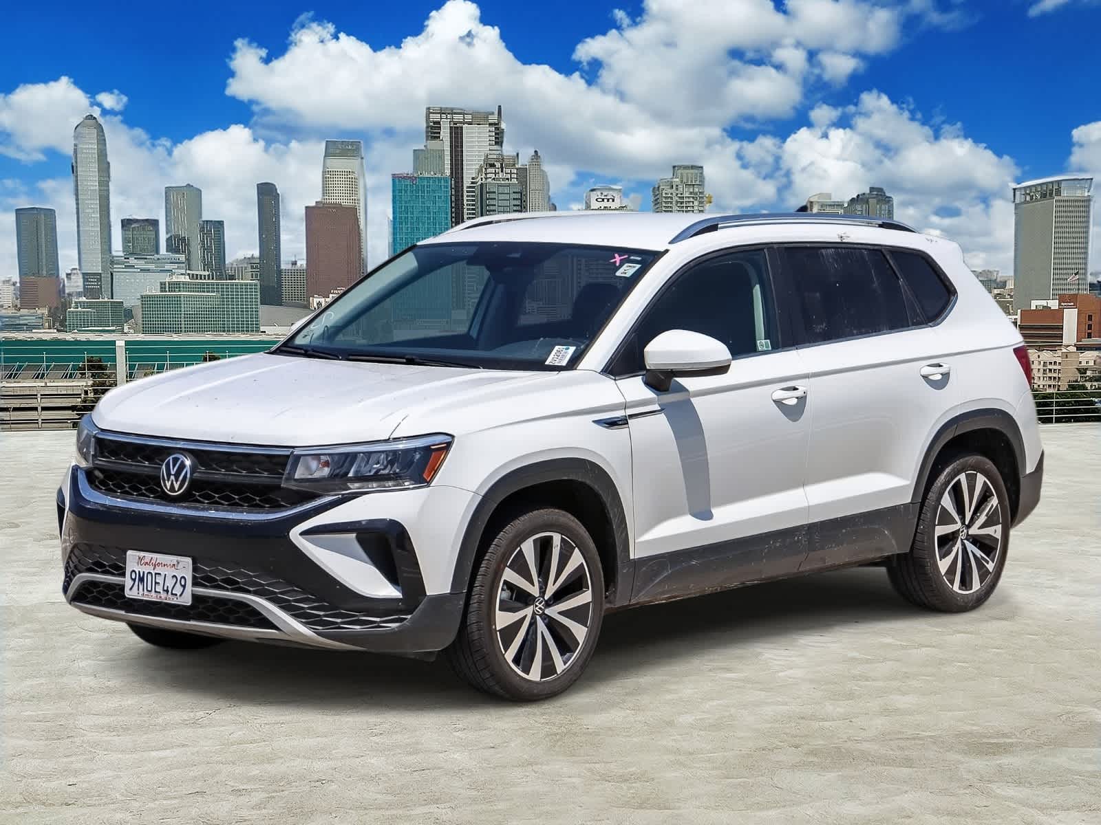 2024 Volkswagen Taos SE -
                  Los Angeles, CA