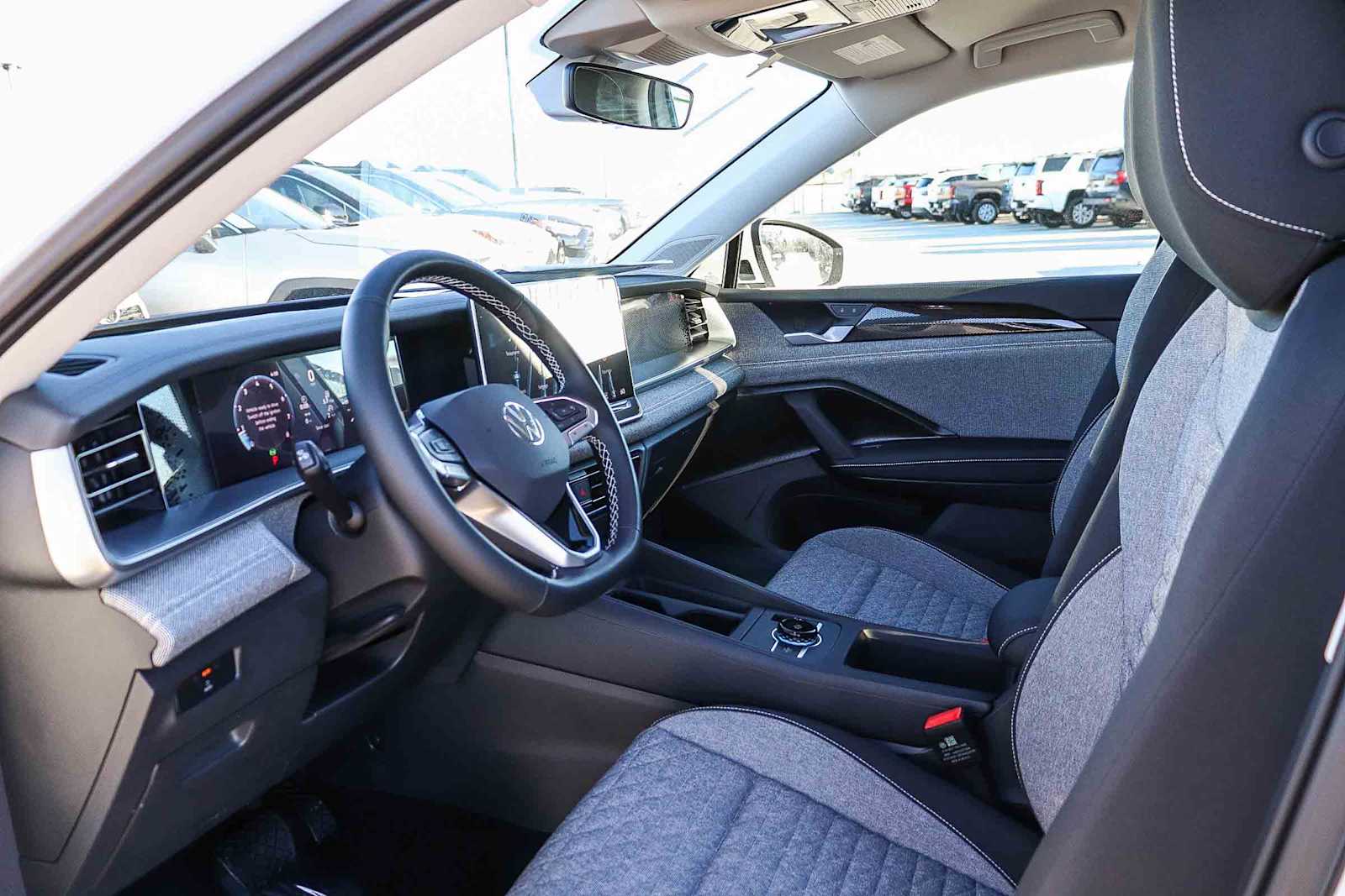 Thumbnail: 2026 Volkswagen Tiguan - 17