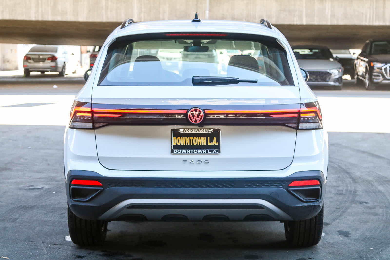 Thumbnail: 2025 Volkswagen Taos - 7