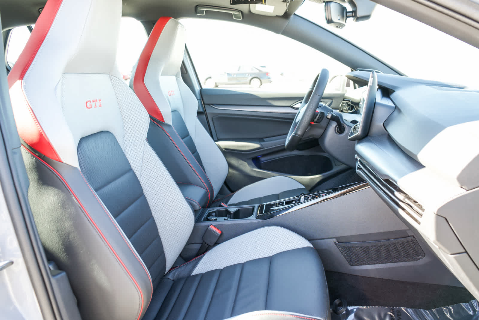 Thumbnail: 2026 Volkswagen Golf - 18