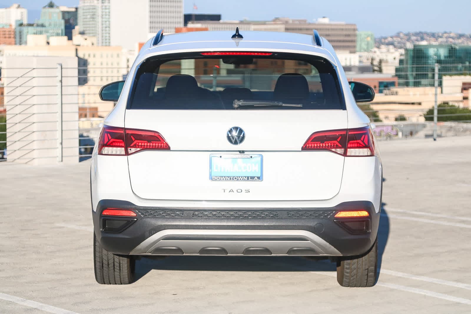 Thumbnail: 2023 Volkswagen Taos - 7