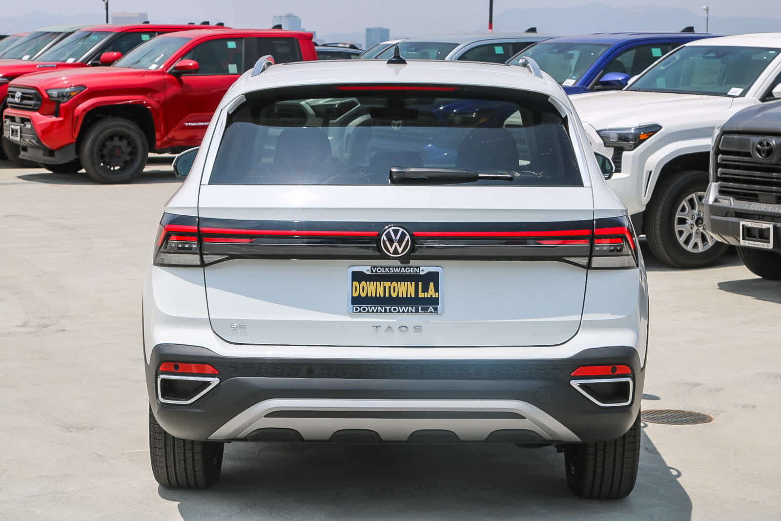 Thumbnail: 2025 Volkswagen Taos - 7