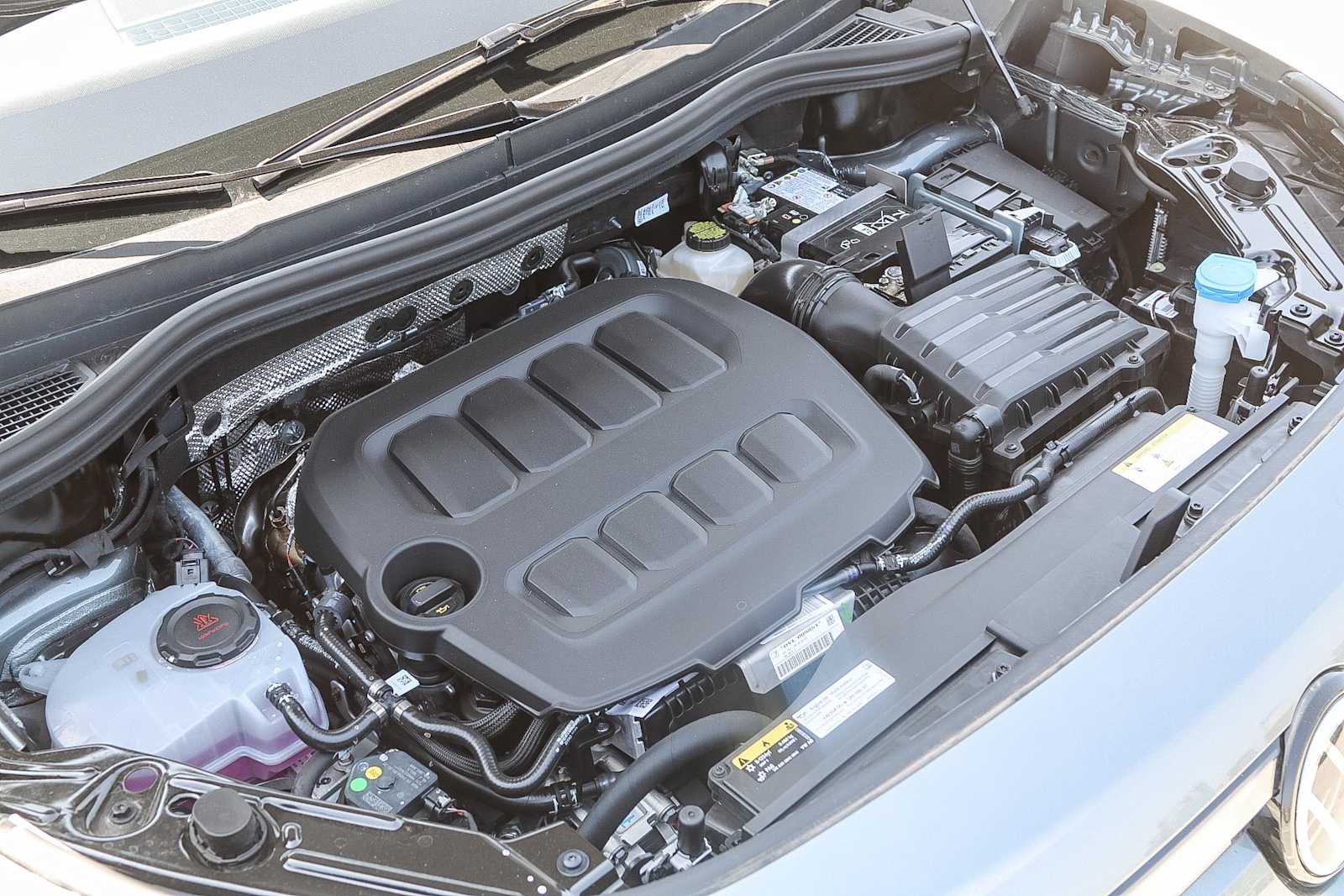 Thumbnail: 2025 Volkswagen Tiguan - 12