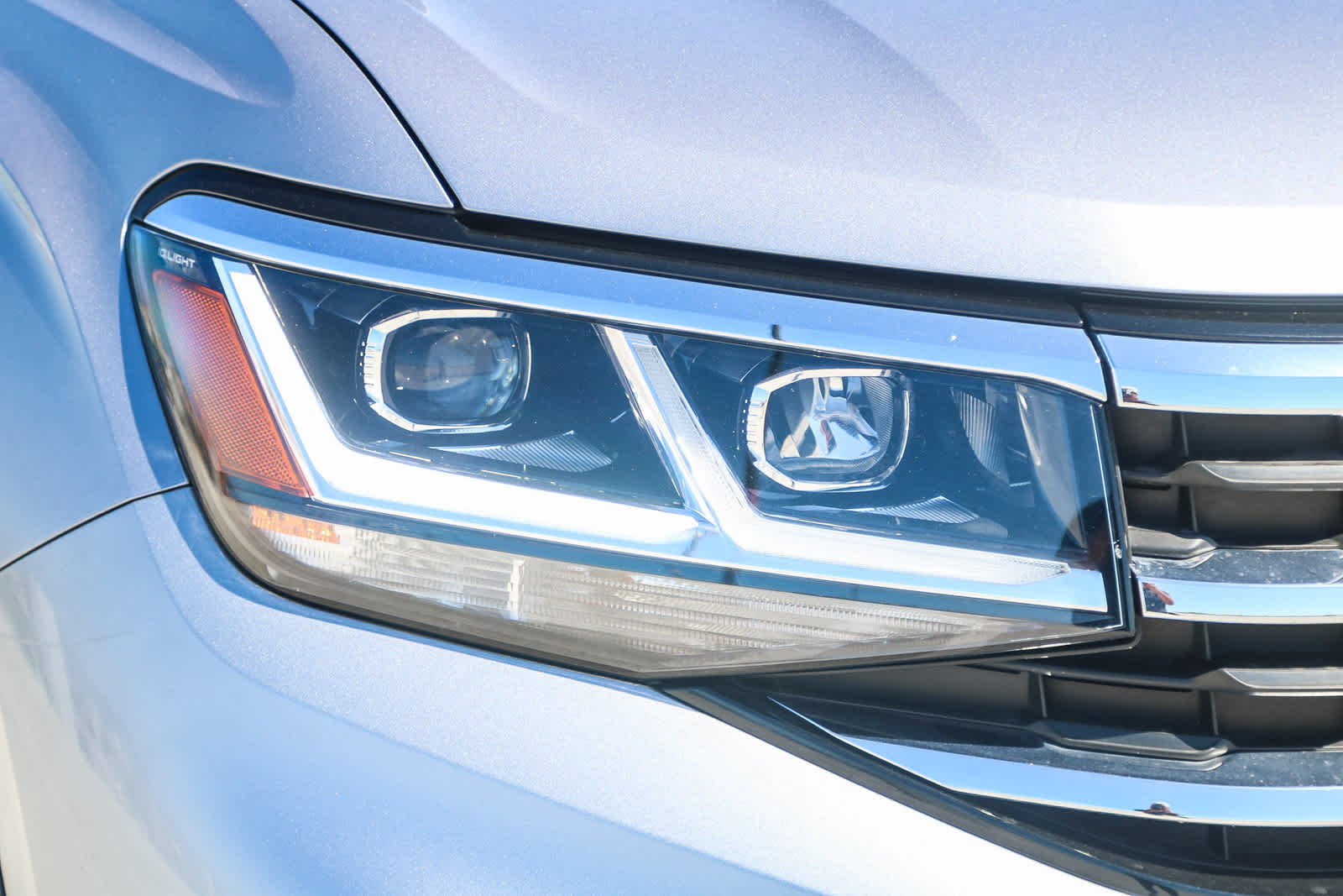 2022 Volkswagen Atlas Cross Sport SE Technology photo 3