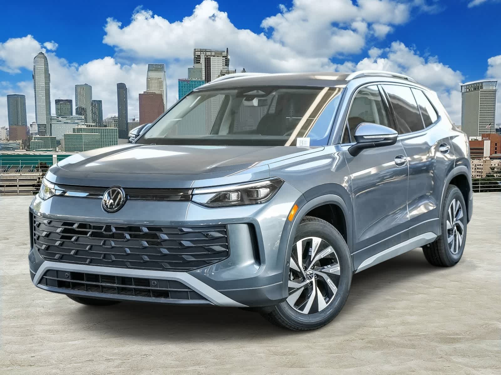 Thumbnail: 2026 Volkswagen Tiguan - 1