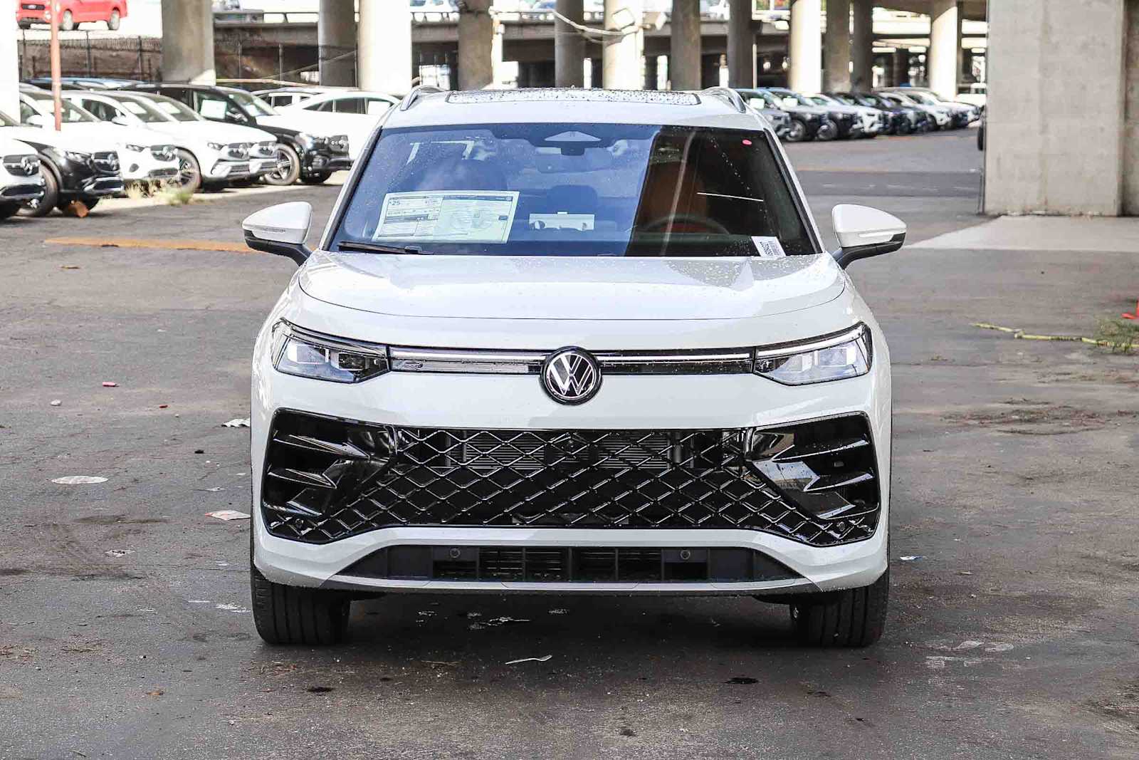 Thumbnail: 2026 Volkswagen Tiguan - 2