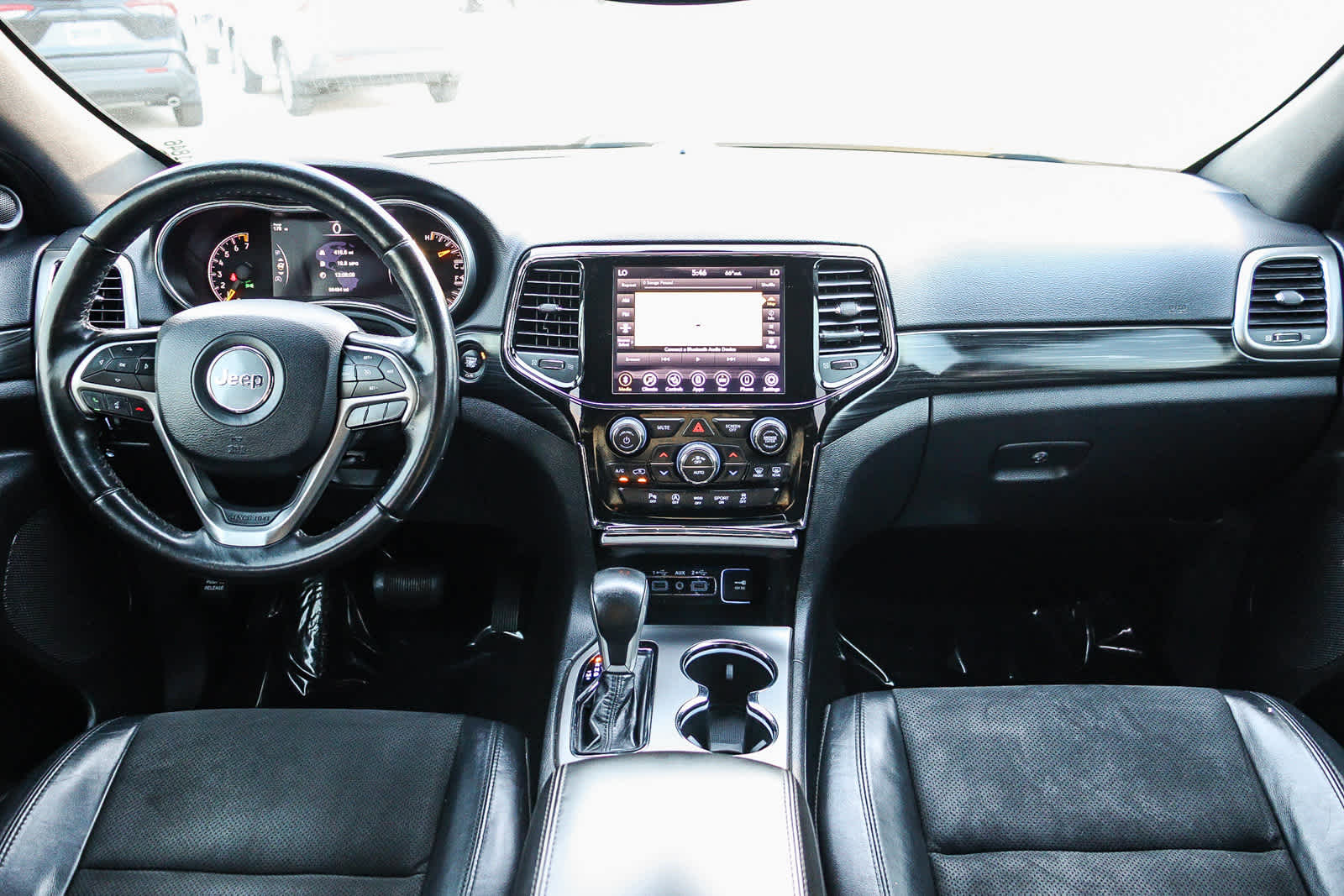 Thumbnail: 2019 Jeep Grand Cherokee - 12