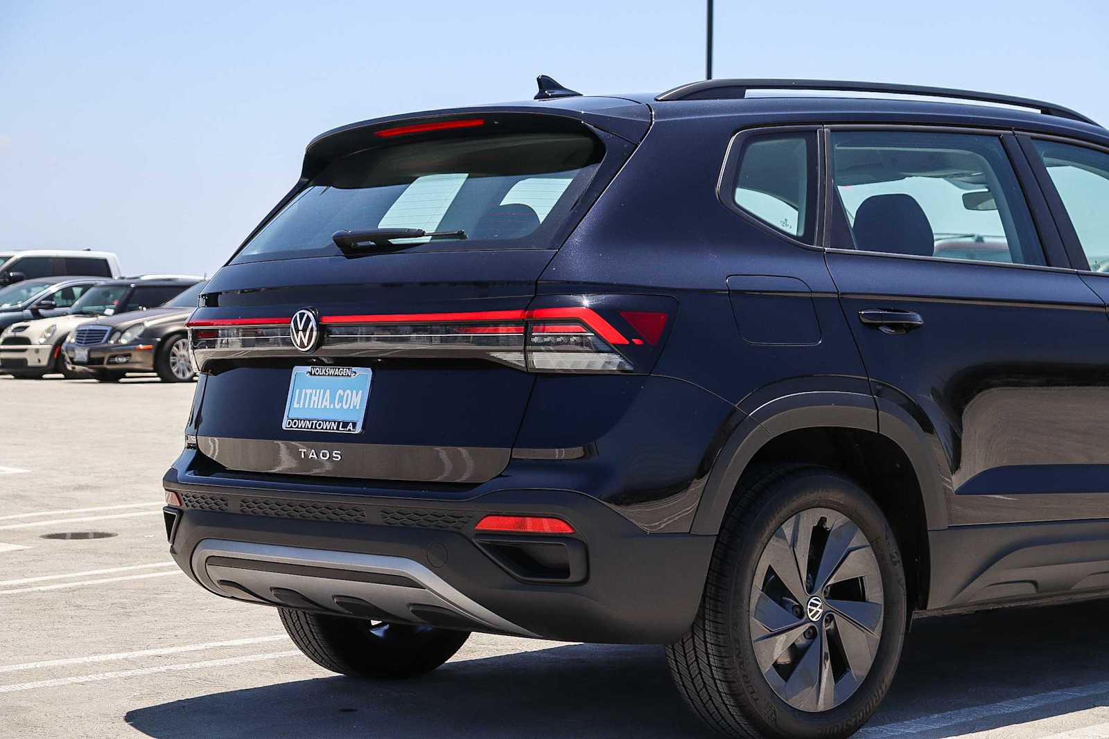 Thumbnail: 2025 Volkswagen Taos - 9