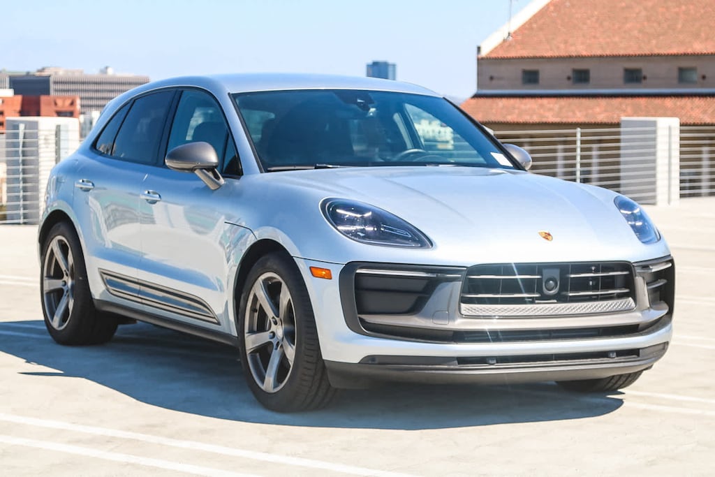 Used 2023 Porsche Macan T SUV