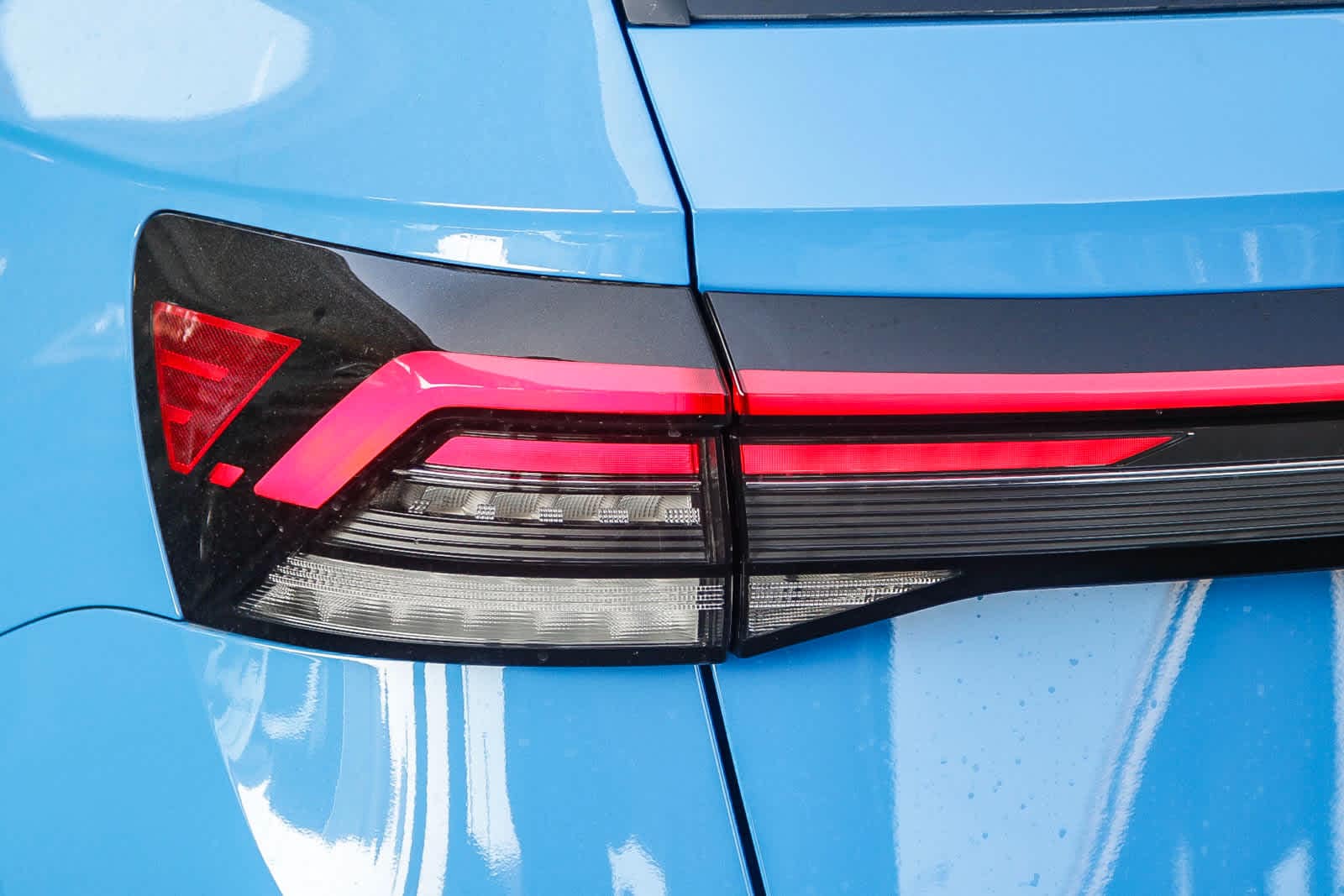 Thumbnail: 2025 Volkswagen Taos - 8