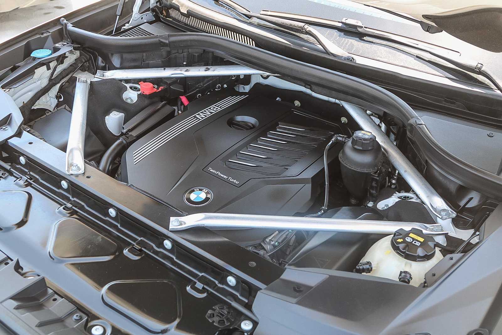Thumbnail: 2019 BMW X7 - 28
