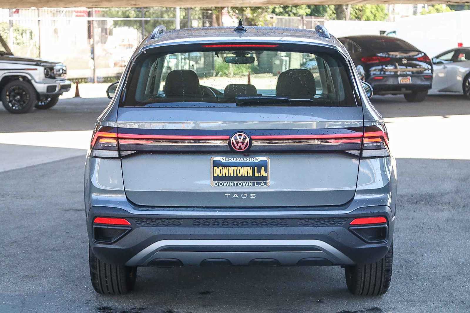 Thumbnail: 2025 Volkswagen Taos - 7