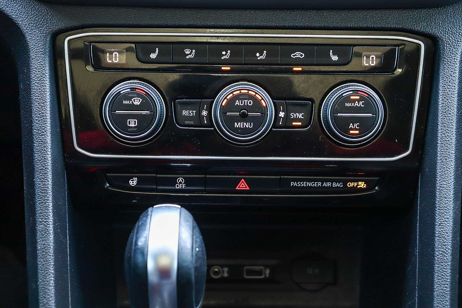 Thumbnail: 2019 Volkswagen Atlas - 14