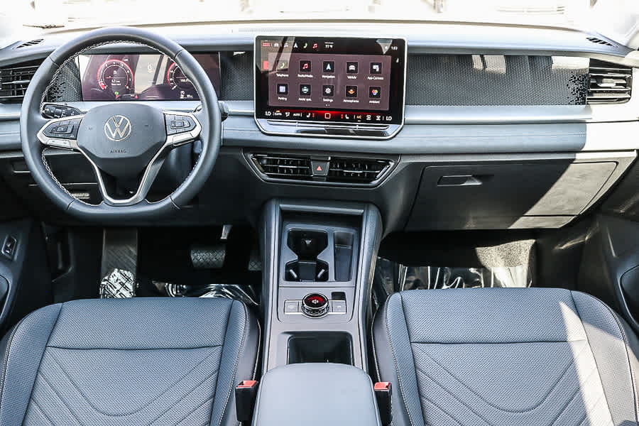 Thumbnail: 2025 Volkswagen Tiguan - 13