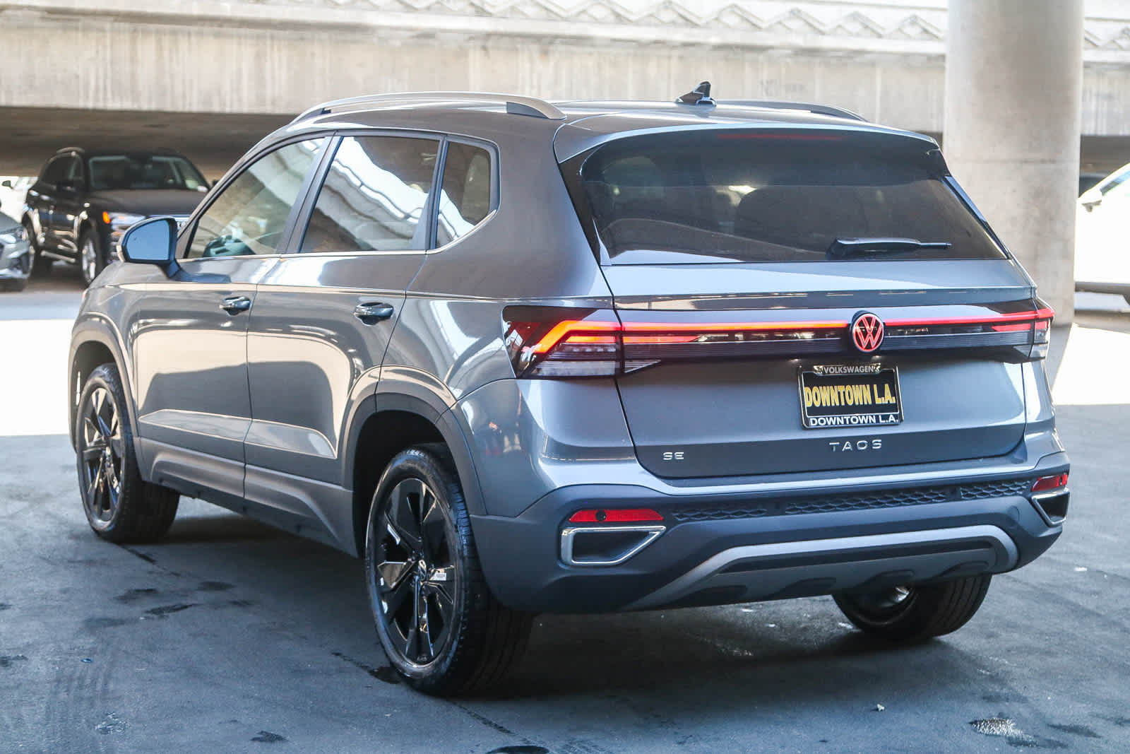 Thumbnail: 2025 Volkswagen Taos - 8