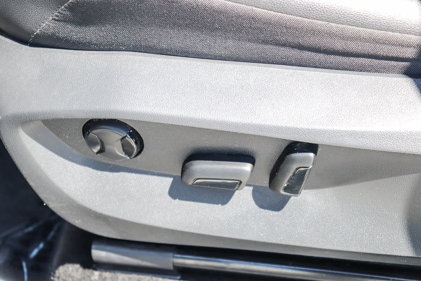 Thumbnail: 2022 Volkswagen Tiguan - 23