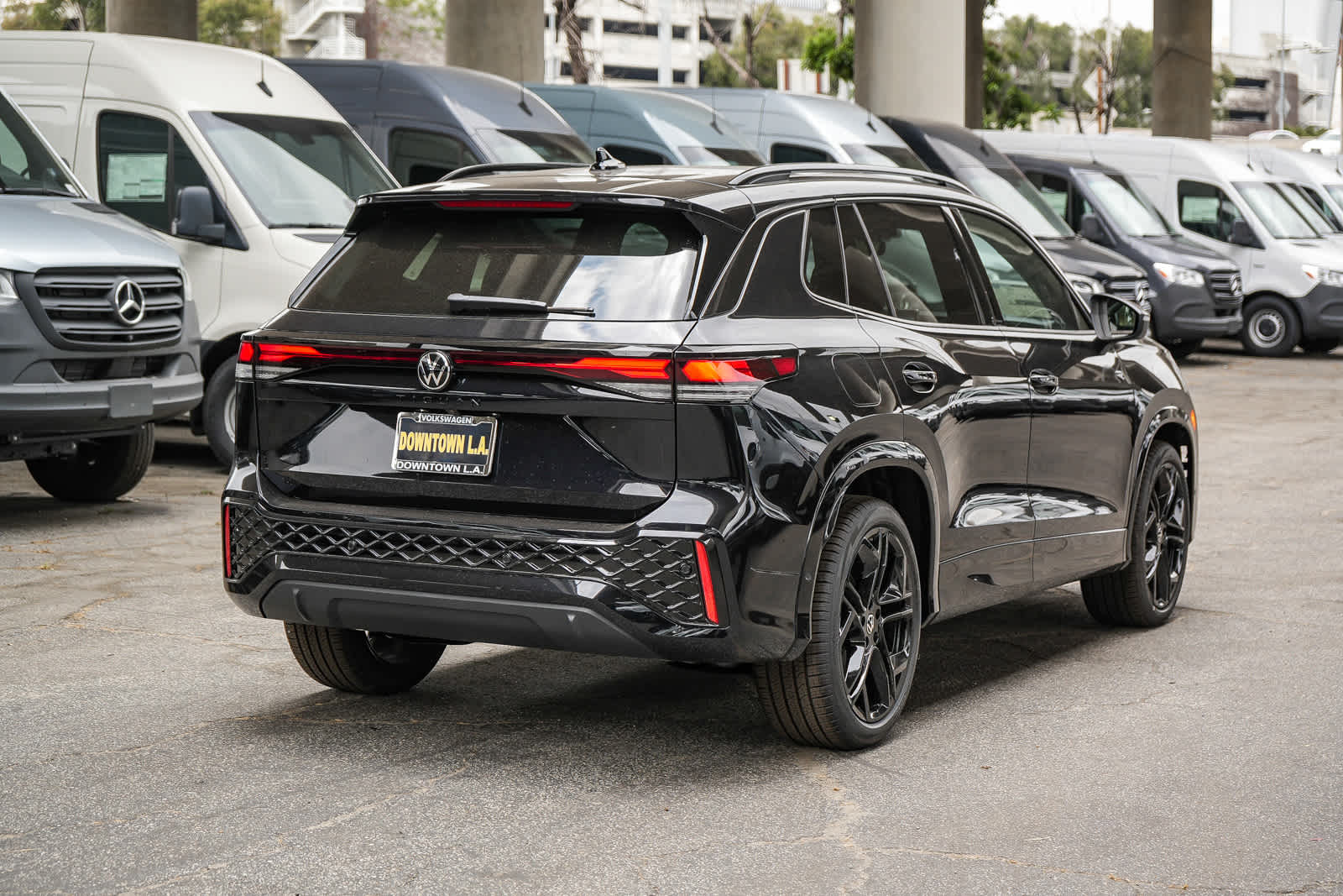 Thumbnail: 2026 Volkswagen Tiguan - 4