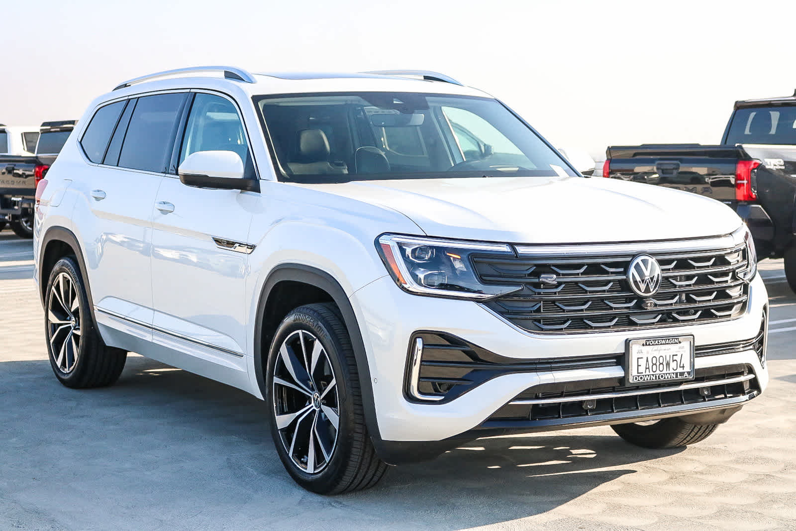 Thumbnail: 2025 Volkswagen Atlas - 3