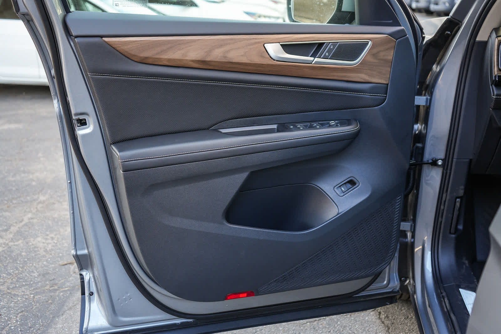 Thumbnail: 2026 Volkswagen Atlas - 21