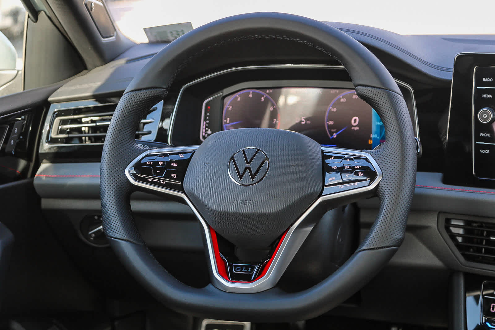 Thumbnail: 2025 Volkswagen Jetta - 18