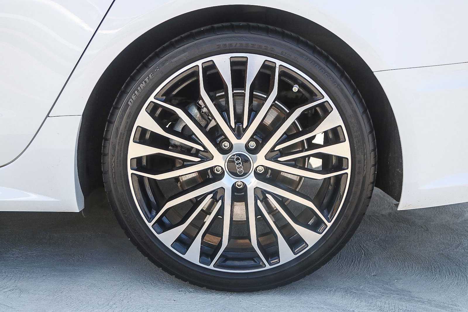 Thumbnail: 2018 Audi A6 - 10