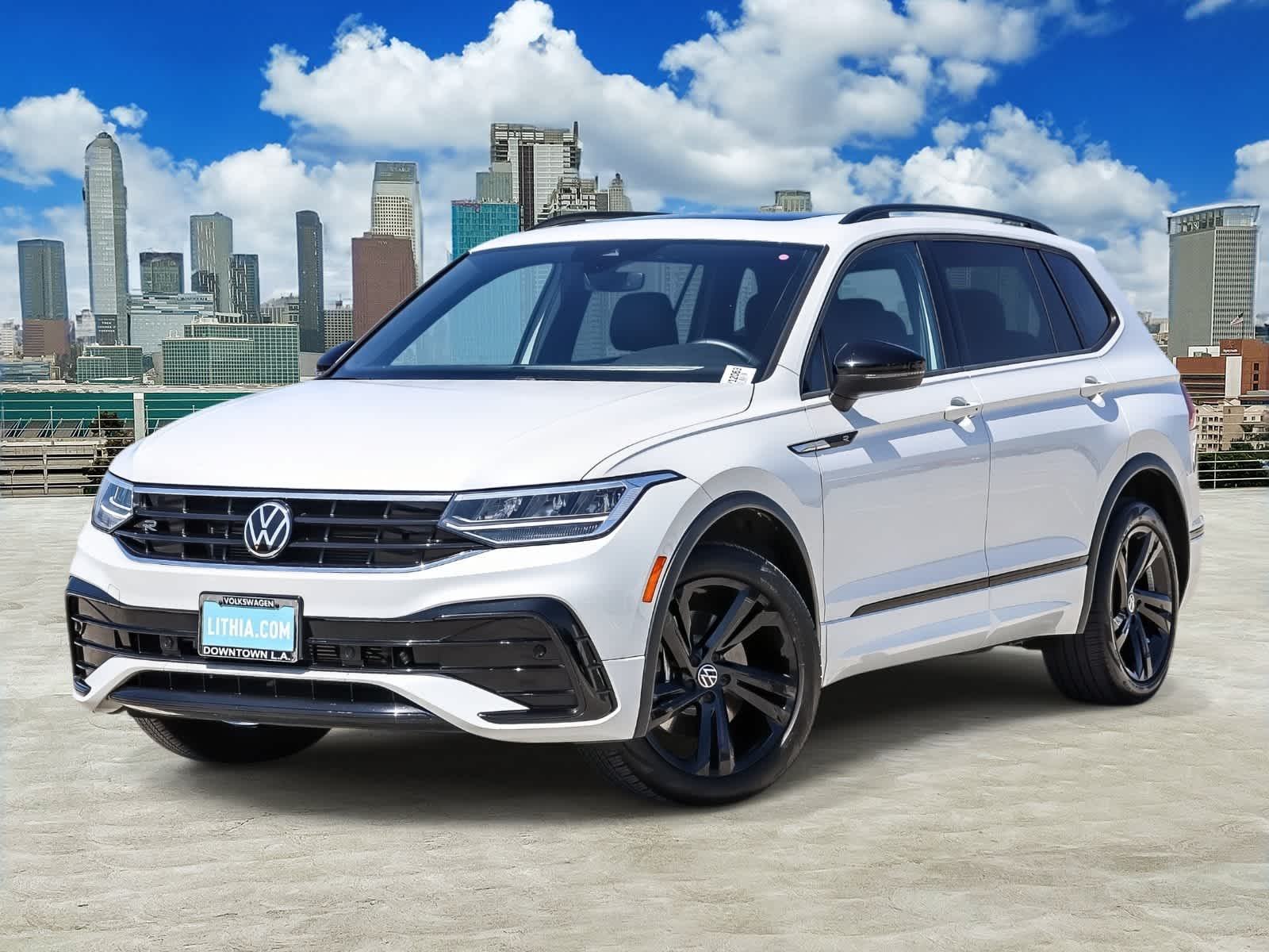 2023 Volkswagen Tiguan SE R-LINE BLACK