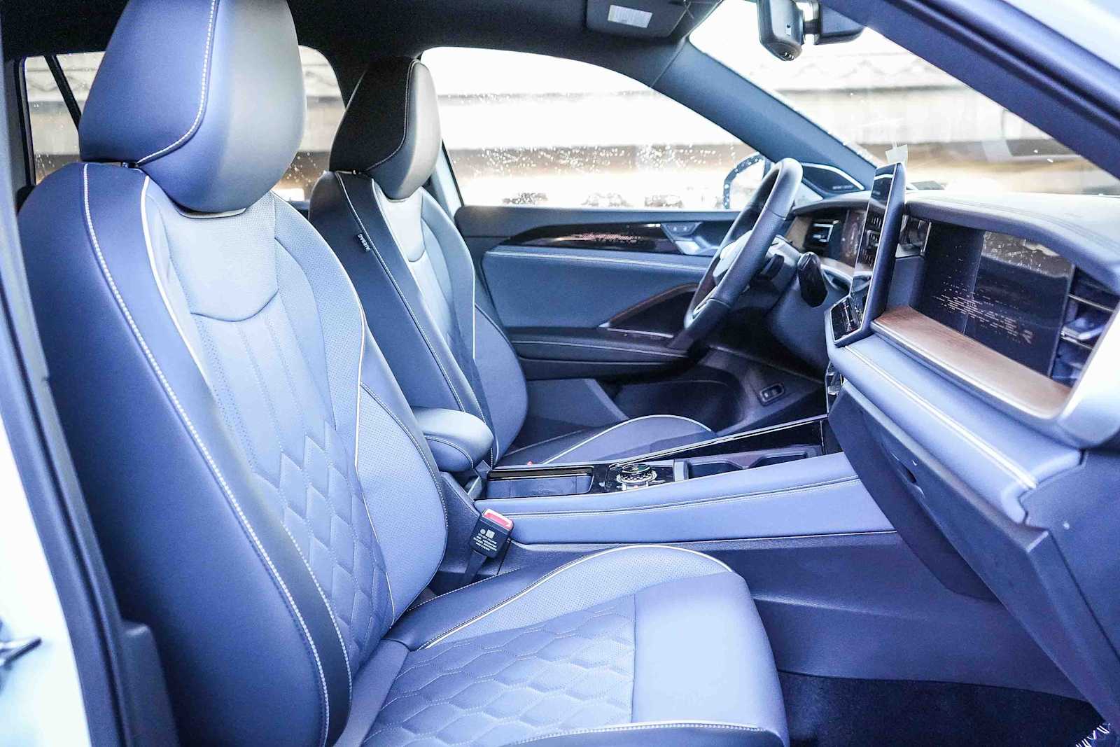 Thumbnail: 2026 Volkswagen Tiguan - 17