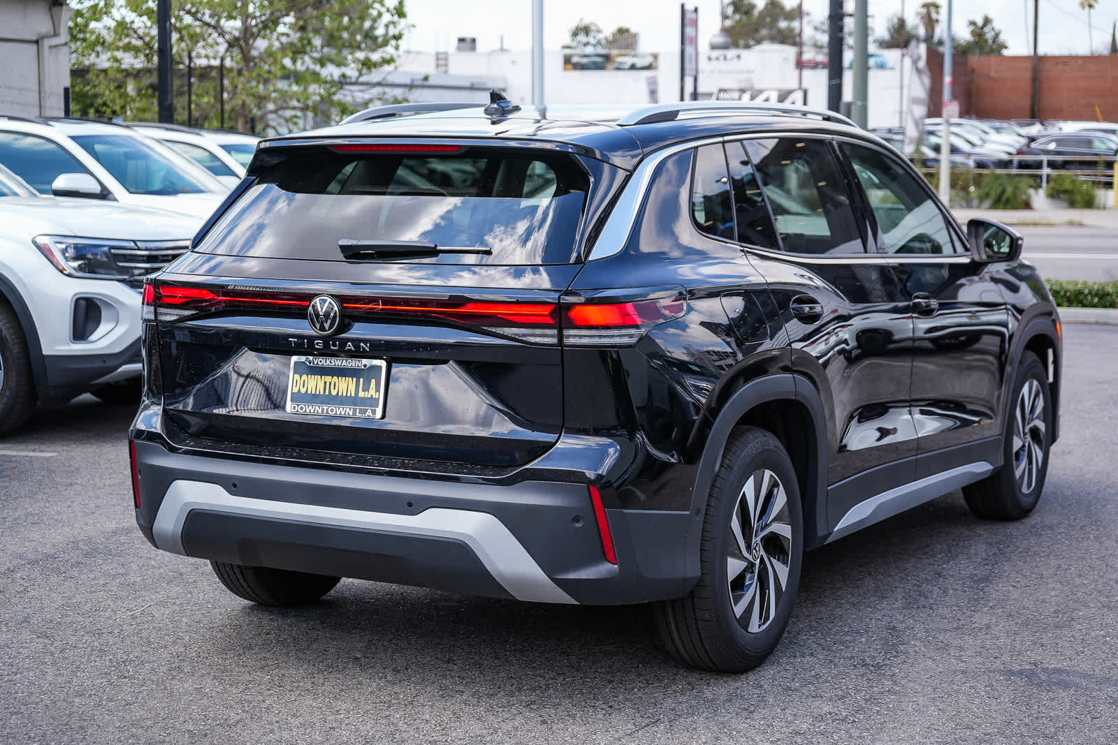 Thumbnail: 2026 Volkswagen Tiguan - 8