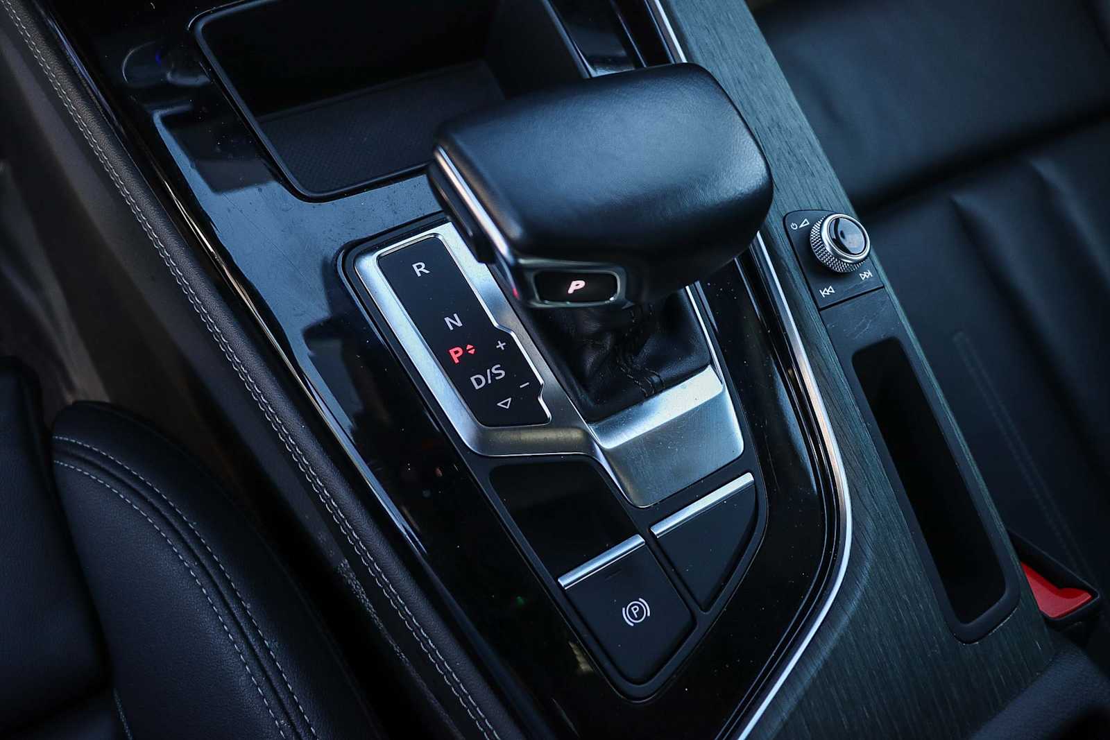 Thumbnail: 2023 Audi A4 - 20