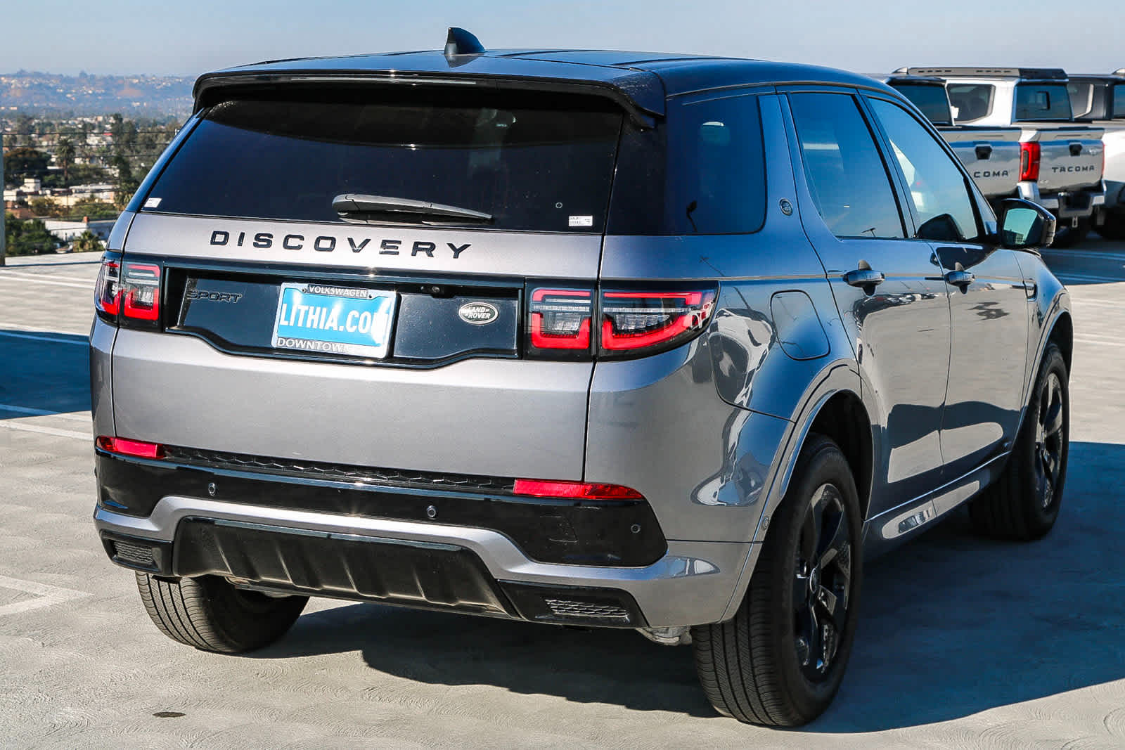 Thumbnail: 2021 Land Rover Discovery Sport - 6