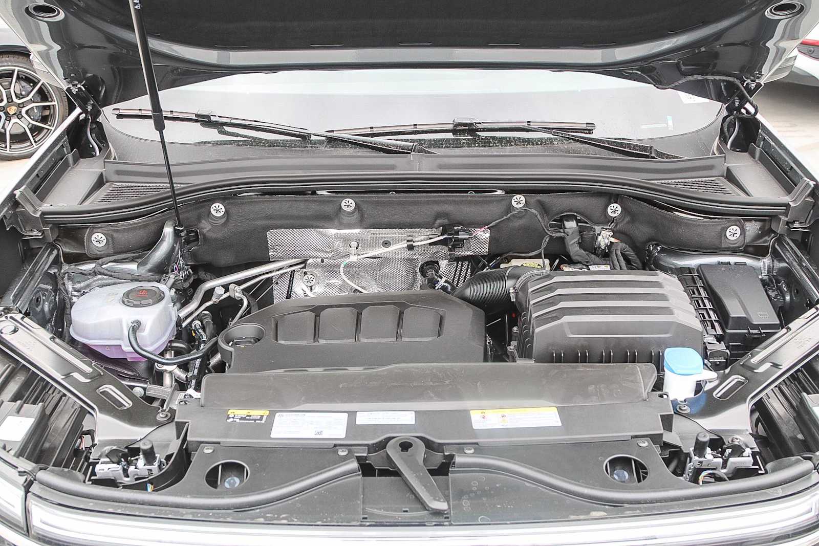 Thumbnail: 2025 Volkswagen Atlas - 12