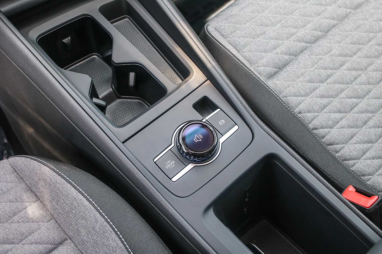 Thumbnail: 2025 Volkswagen Tiguan - 22