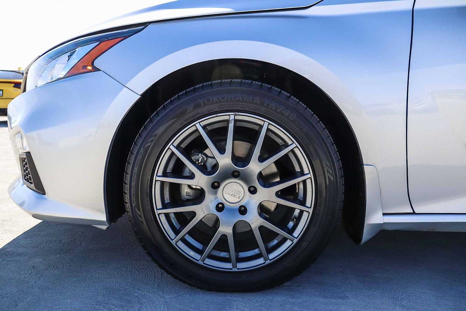 Thumbnail: 2020 Nissan Altima - 11