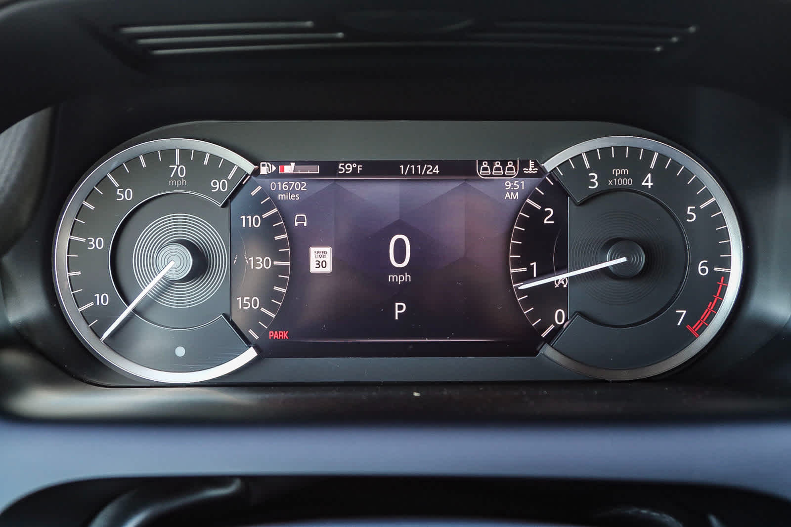 Thumbnail: 2021 Land Rover Discovery Sport - 22