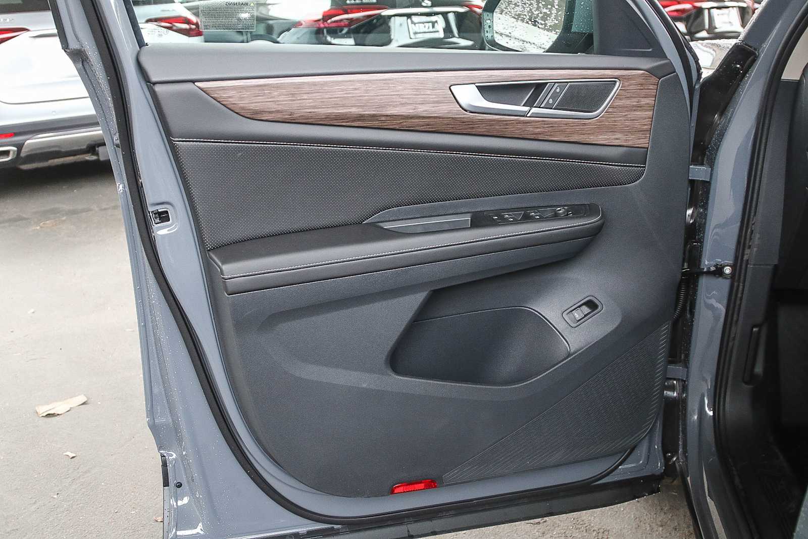 Thumbnail: 2025 Volkswagen Atlas - 23