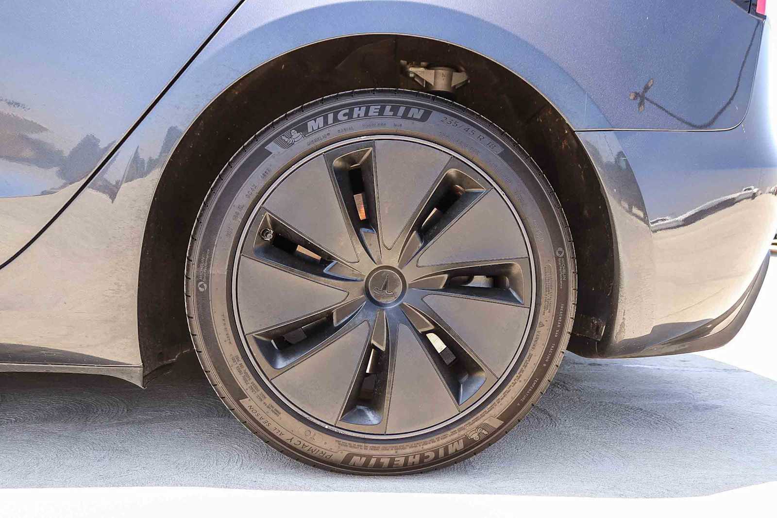 Thumbnail: 2024 Tesla Model 3 - 10