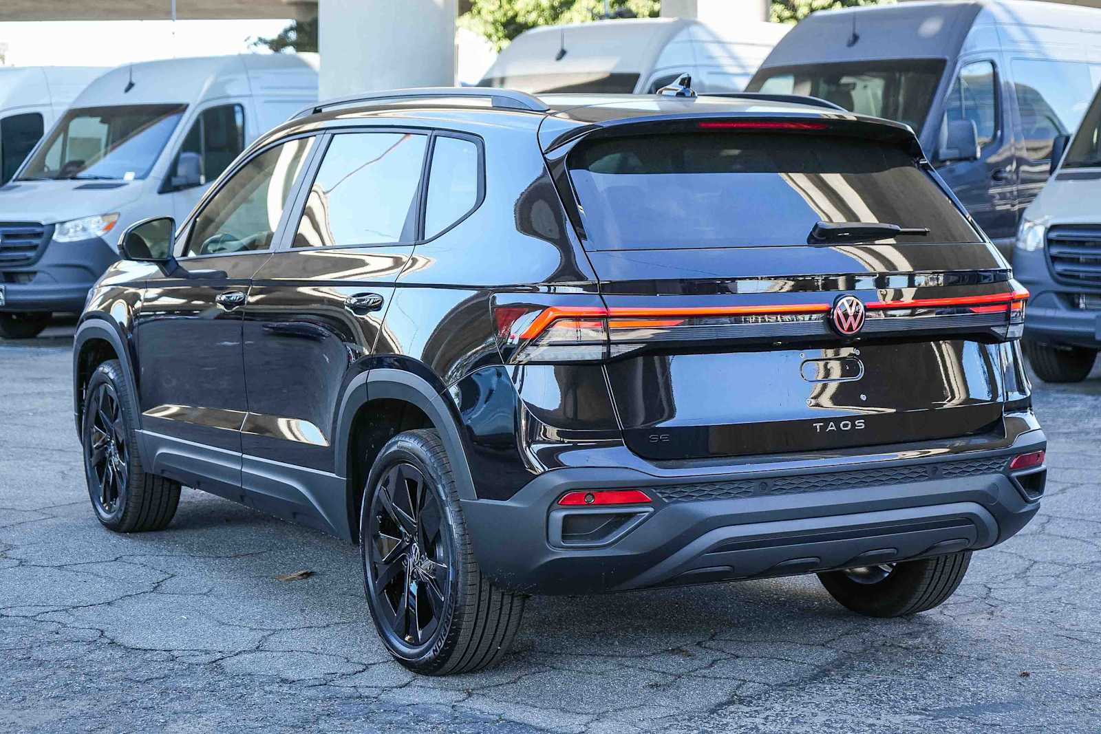 Thumbnail: 2026 Volkswagen Taos - 8