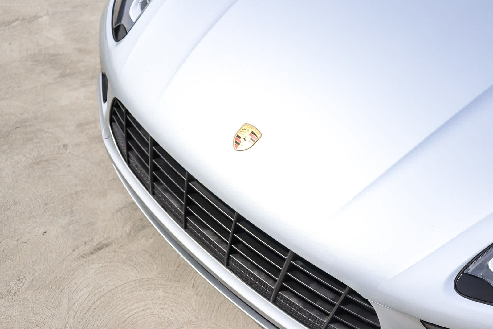 Thumbnail: 2018 Porsche Macan - 8