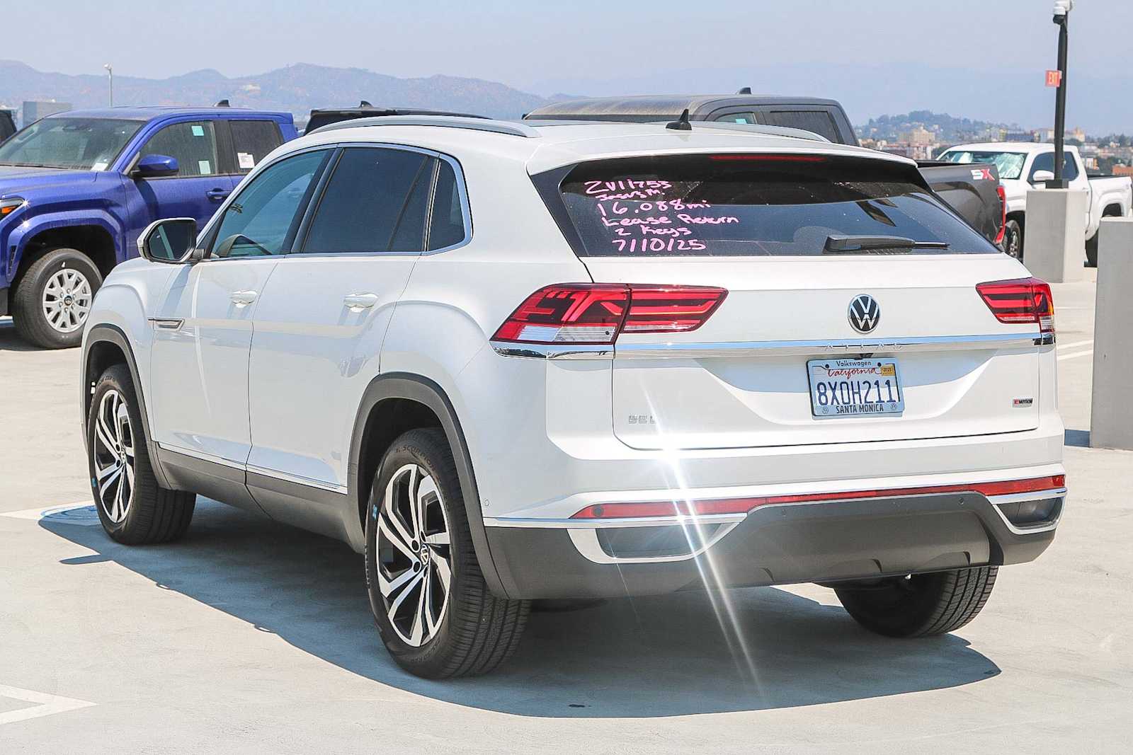 Thumbnail: 2021 Volkswagen Atlas - 9