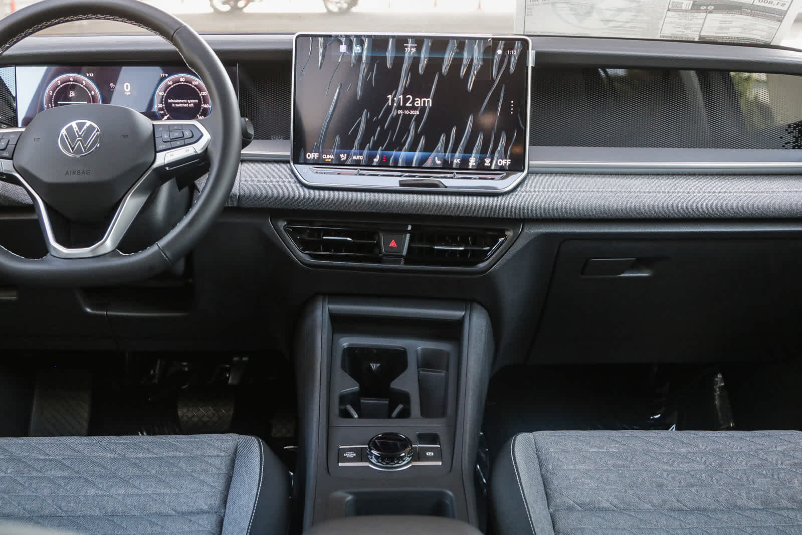 Thumbnail: 2025 Volkswagen Tiguan - 14