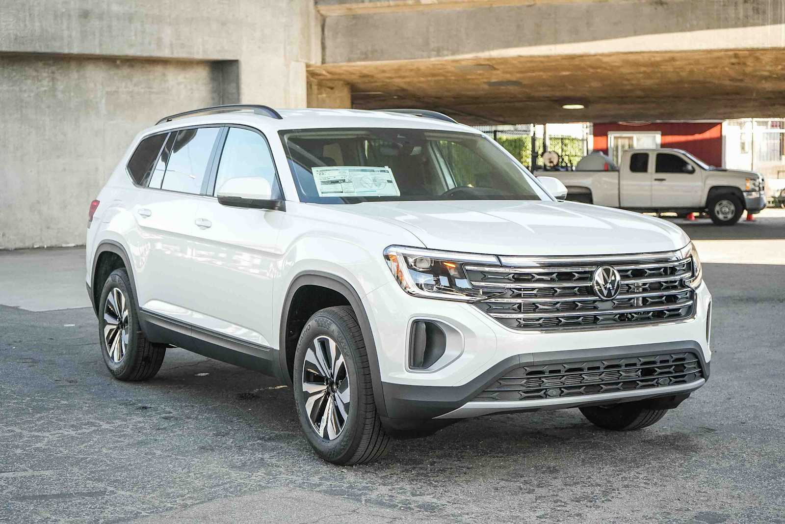 Thumbnail: 2026 Volkswagen Atlas - 3