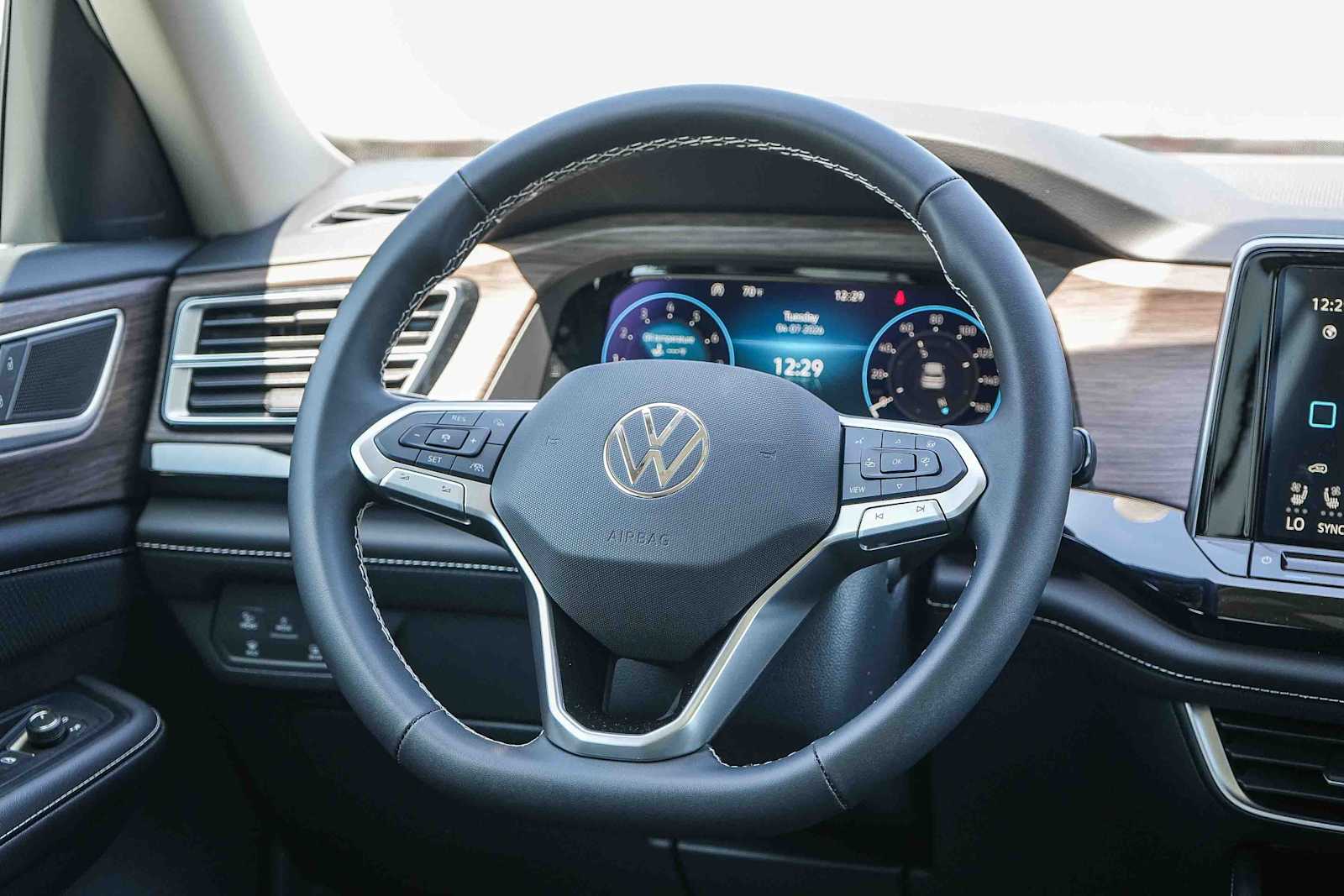 Thumbnail: 2026 Volkswagen Atlas - 17