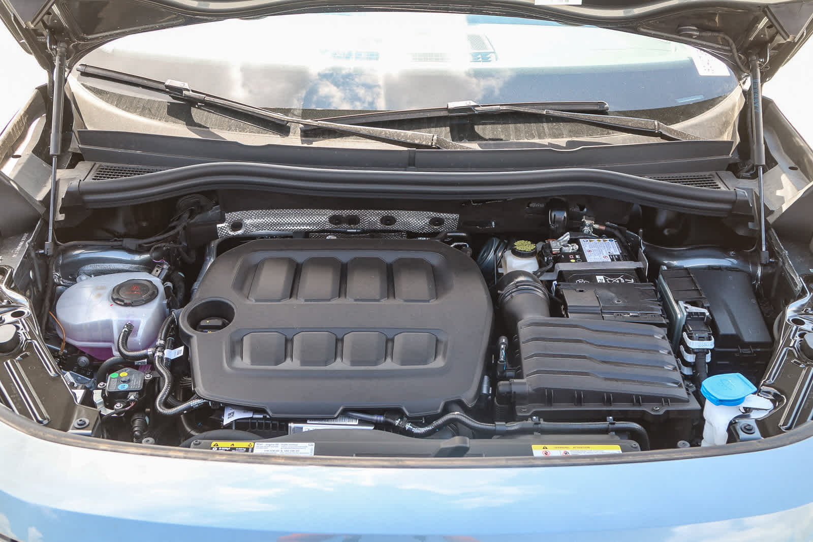 Thumbnail: 2025 Volkswagen Tiguan - 10