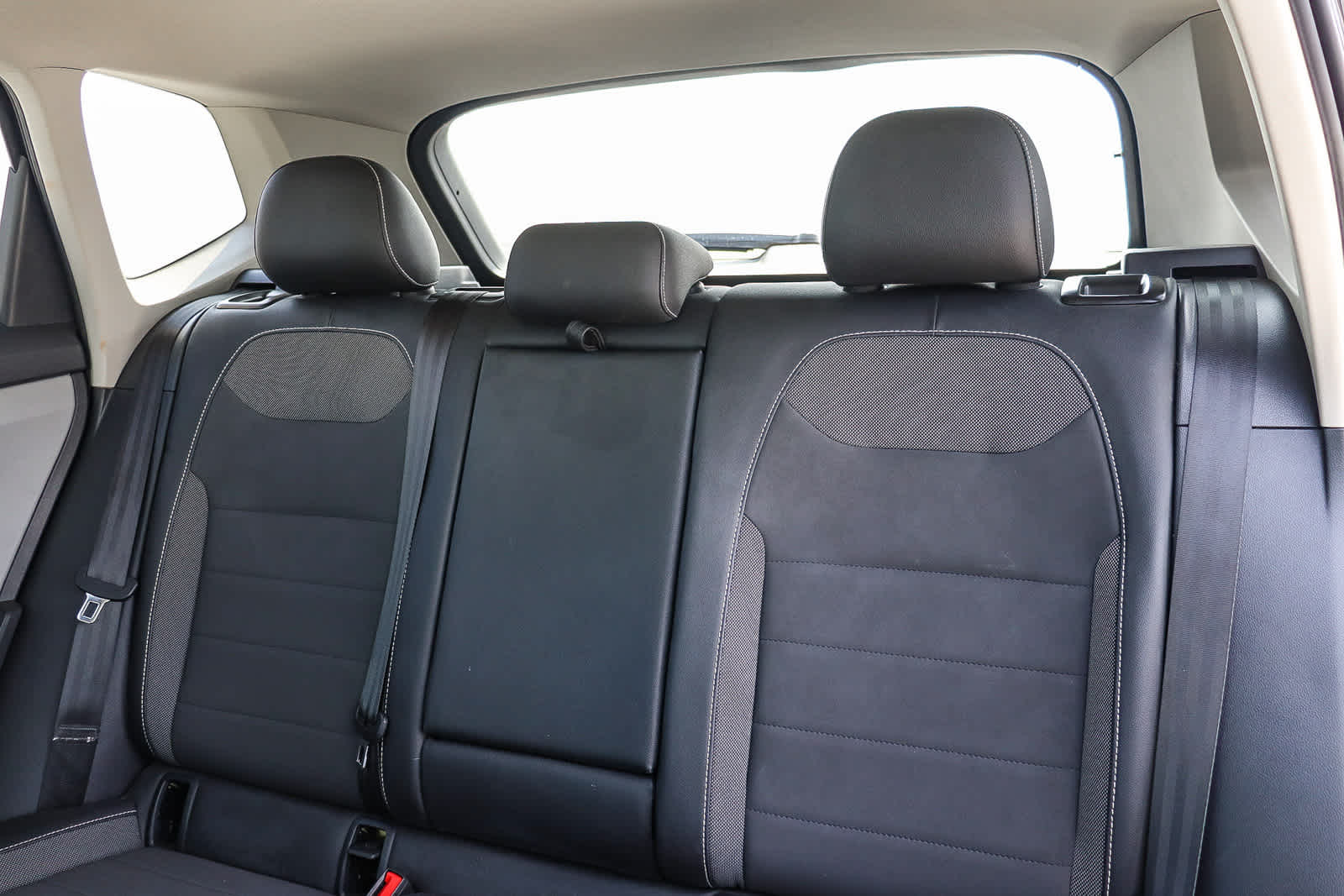 Thumbnail: 2022 Volkswagen Taos - 19