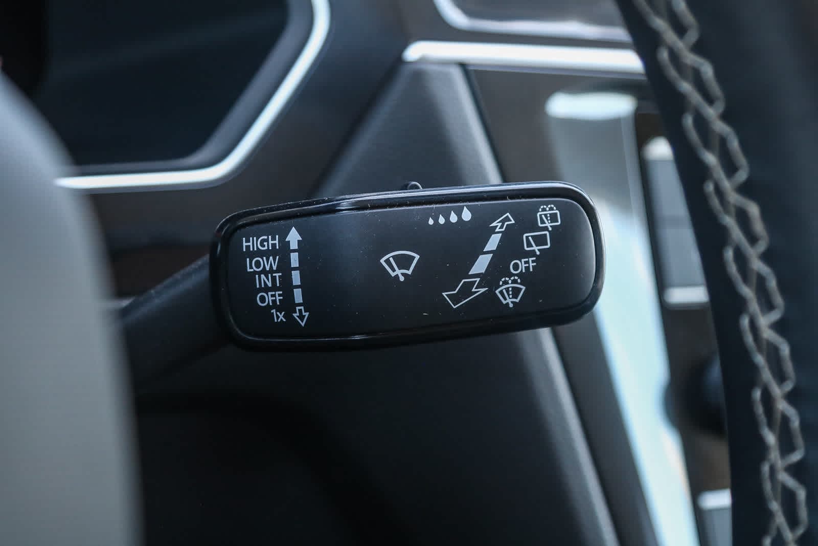 Thumbnail: 2024 Volkswagen Tiguan - 26