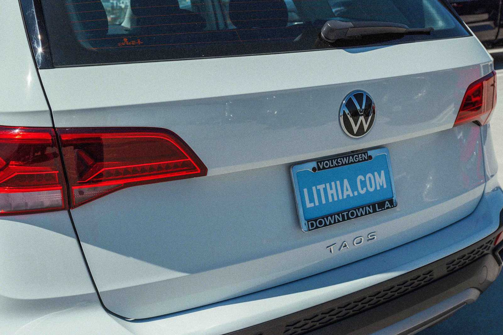 Thumbnail: 2022 Volkswagen Taos - 8
